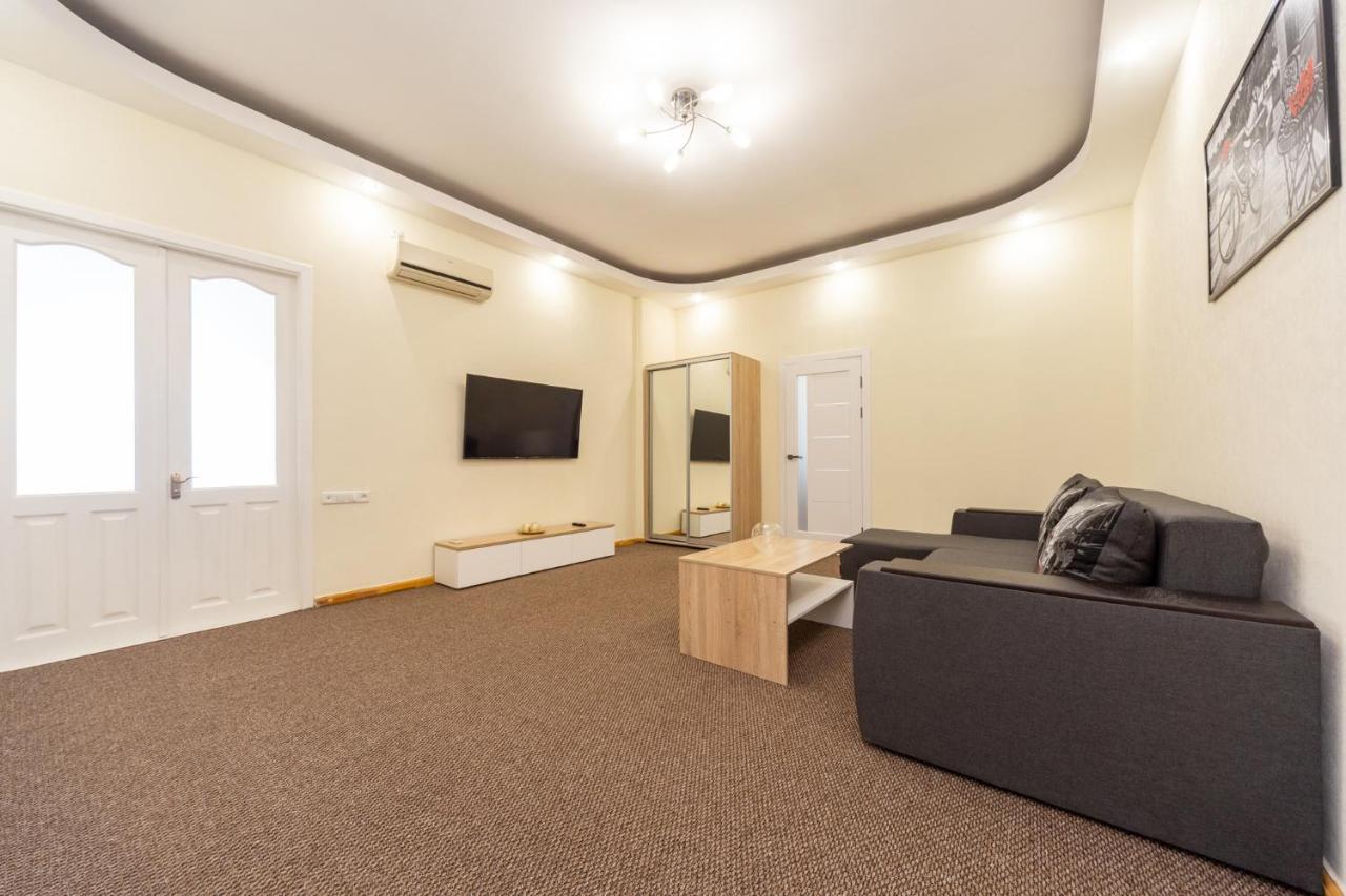 Apartment Center Of オデッサ エクステリア 写真